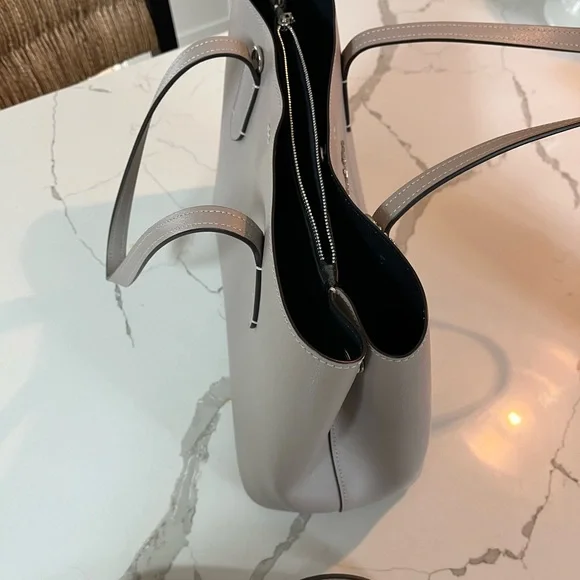 Coach satchel handbag - Picture 2 of 3